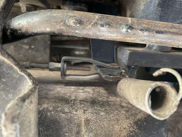 Parts and Repair - TL100A New Holland - Clutch Spring Question