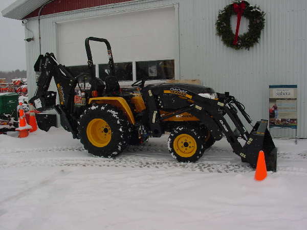 Check out the new Cub Yanmar EX3200, Tractor Loader and Backhoe