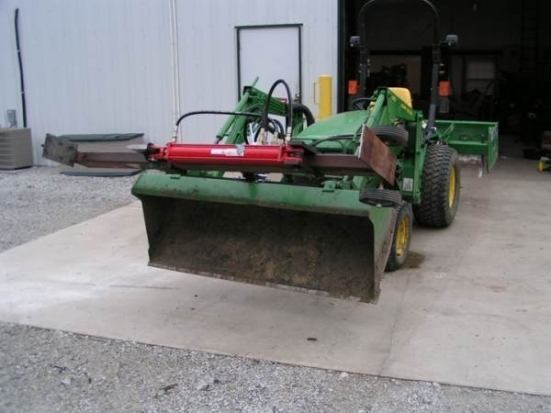 Log splitter has a 2 inch  round tube to insert into the receiver, so it easily rotates from transport, working and storage positions.