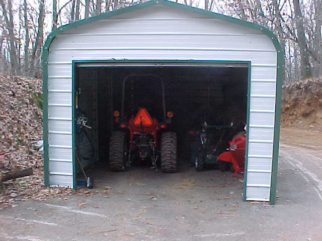  Little Mule Barn ,enclosed carport